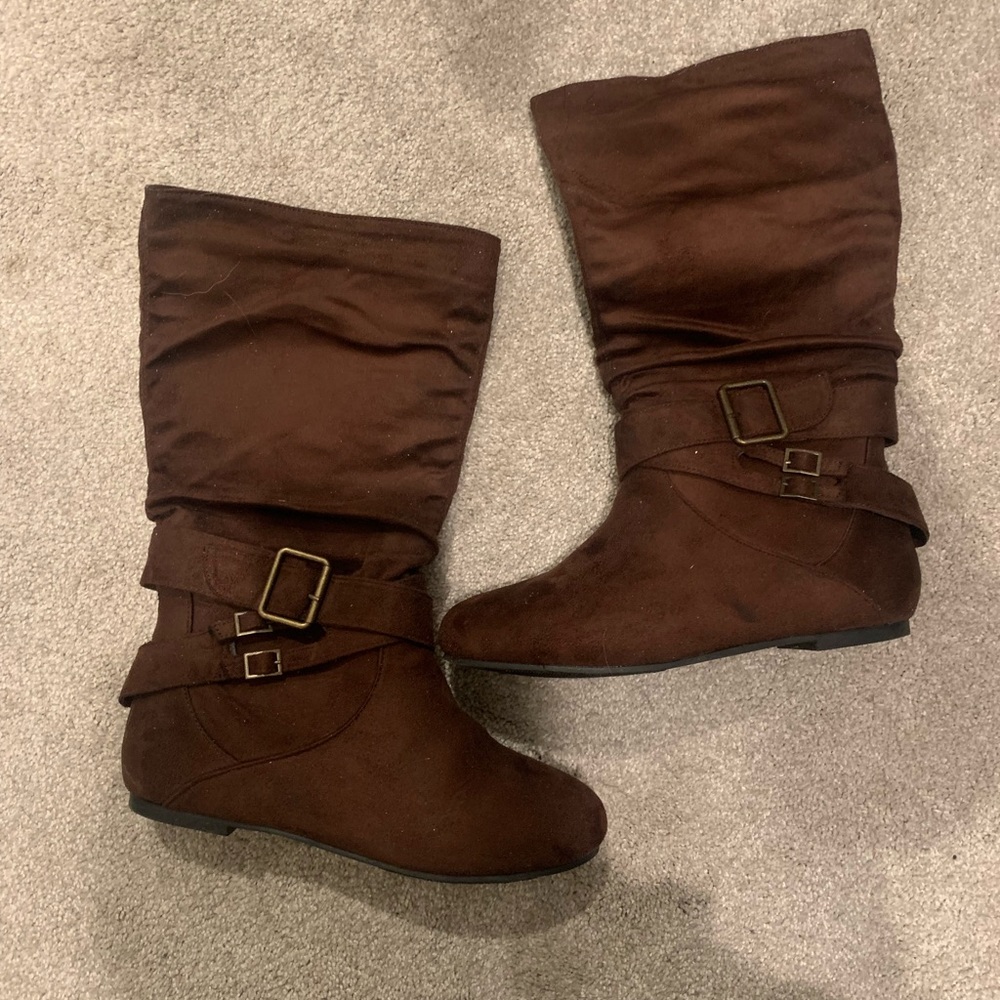 Simple brown boot! WORN ONCE
